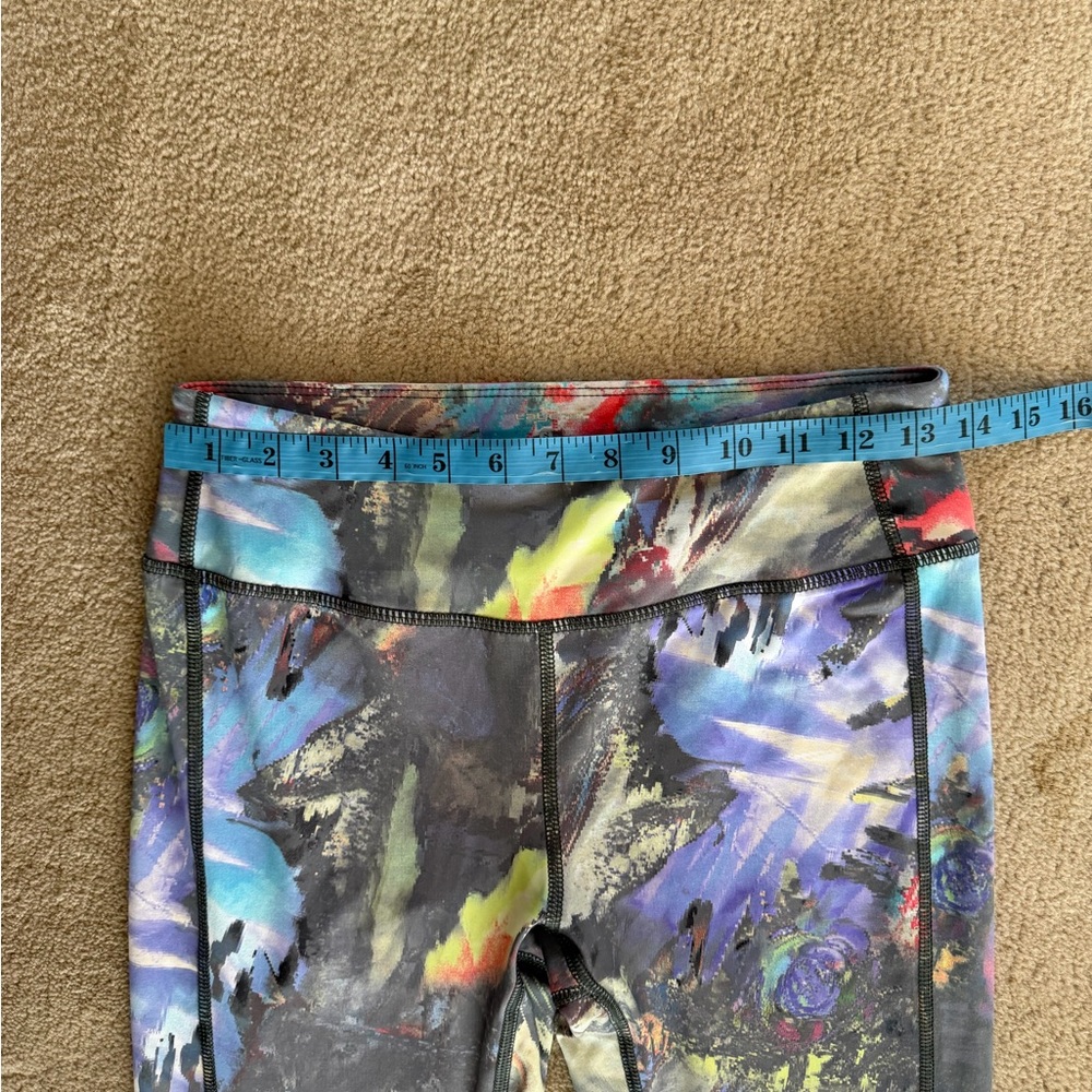 Layers Abstract Multicolor Performance Leggings - Picture 2 of 6
